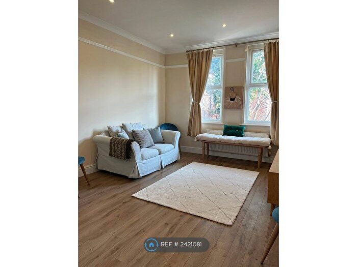 3 Bedroom Flat To Rent In Heaton Road, Mitcham, CR4