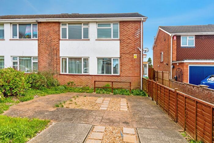 2 Bedroom Maisonette For Sale In Sullivan Road, Southampton, SO19