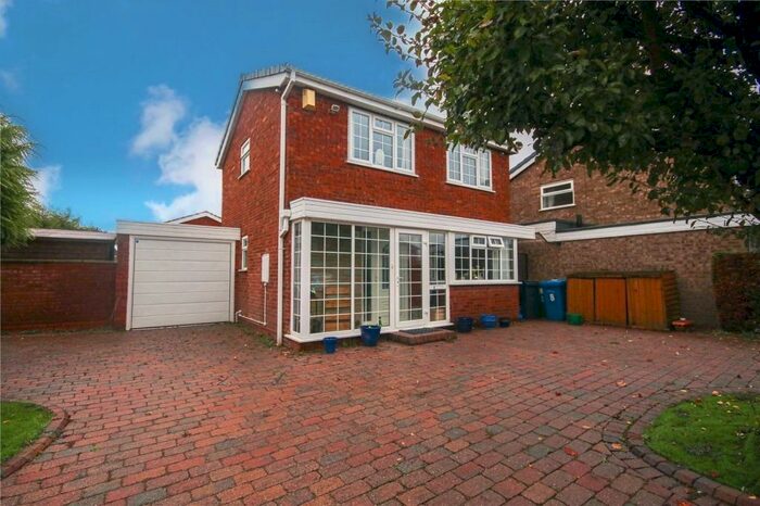 3 Bedroom Detached House To Rent In Kentwell, Tamworth, Staffordshire, B79