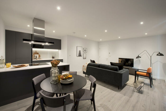 1 Bedroom Apartment To Rent In Circus Street, BN2