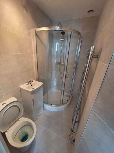 Studio To Rent In First Floor Front Flat, Anglesea Place, BS8 - Photo 3