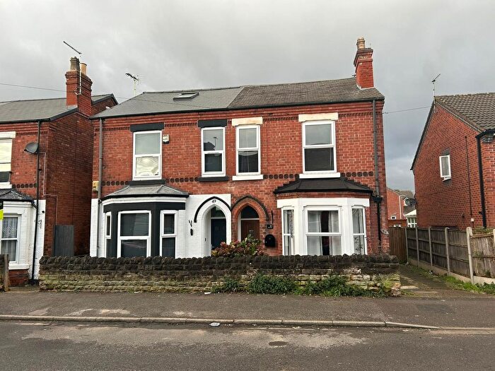 4 Bedroom Property To Rent In Chandos Street, Nottingham, NG4