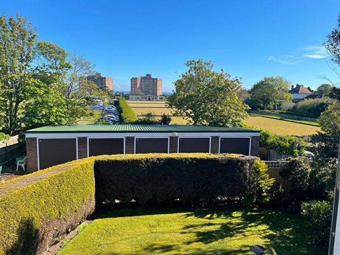 2 Bedroom Flat For Sale In Cooden Drive, Bexhill On Sea, TN39