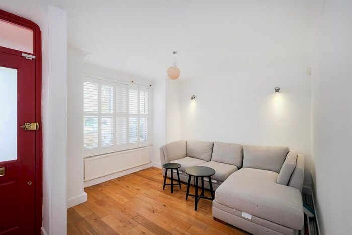 2 Bedroom Property To Rent In Goldsmith Road, London, E17