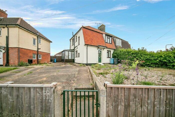 3 Bedroom Semi-Detached House For Sale In Cotman Road, Ipswich, Suffolk, IP3