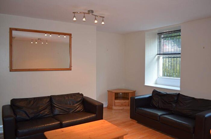 6 Bedroom Apartment To Rent In North Terrace, Newcastle Upon Tyne, NE2