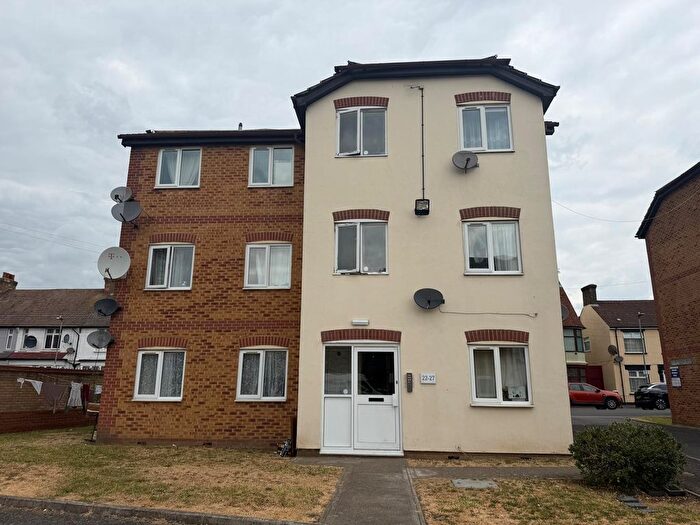 1 Bedroom Flat To Rent In St. Erkenwald Road, Barking, IG11