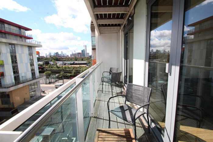 1 Bedroom Apartment To Rent In Icona Point, London, E15