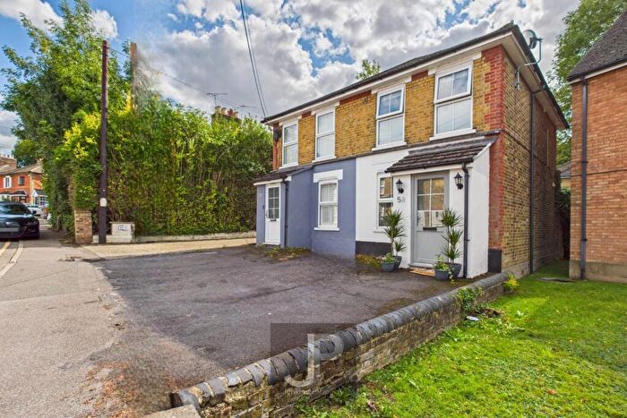 2 Bedroom Cottage For Sale In Junction Road, Warley, Brentwood, CM14