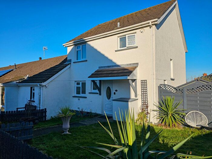3 Bedroom End Of Terrace House For Sale In Heol Aberwennol, Borth, SY24