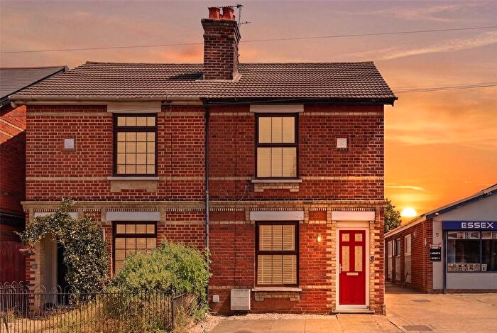 2 Bedroom Semi-Detached House For Sale In Beehive Lane, Great Baddow, Essex, CM2
