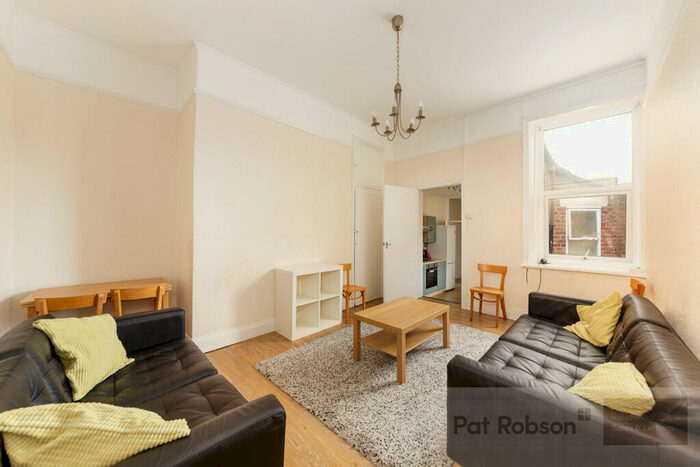 5 Bedroom Maisonette To Rent In Lonsdale Terrace, Jesmond, Newcastle Upon Tyne, NE2