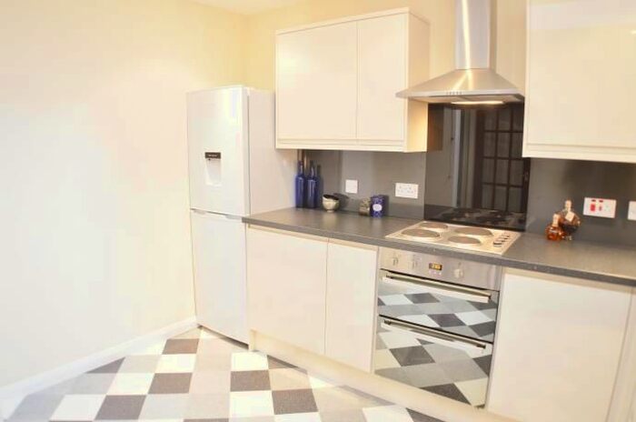 3 Bedroom Flat To Rent In Bamff Road, Alyth, Blairgowrie, PH11