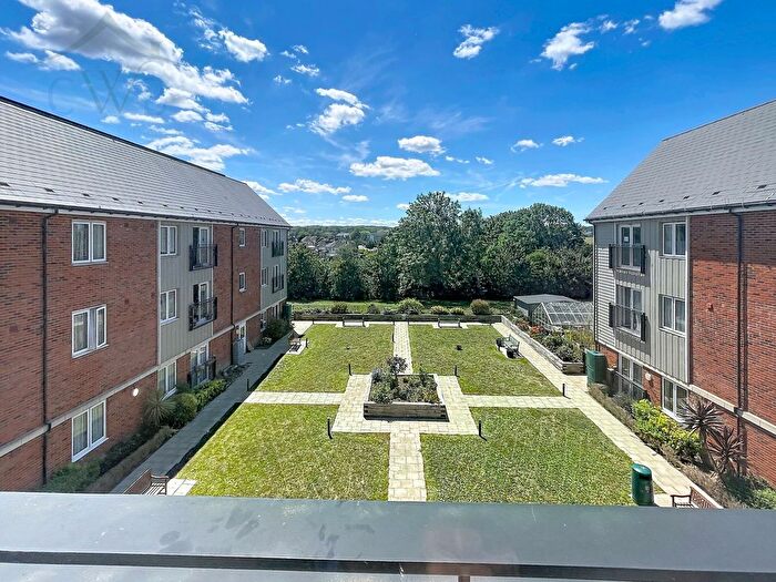 1 Bedroom Flat For Sale In Pilots View, Chatham, ME4