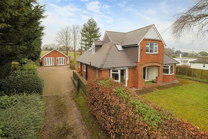5 Bedroom Detached House For Sale In Badgers, Holt Street, Nonington, CT15