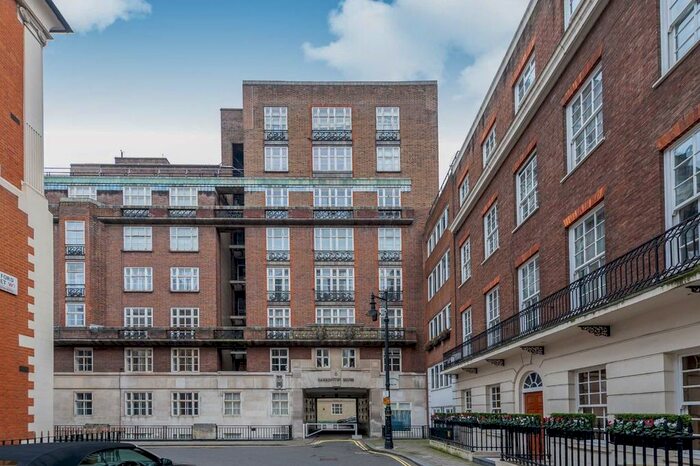 2 Bedroom Flat To Rent In Hertford Street, London, W1J