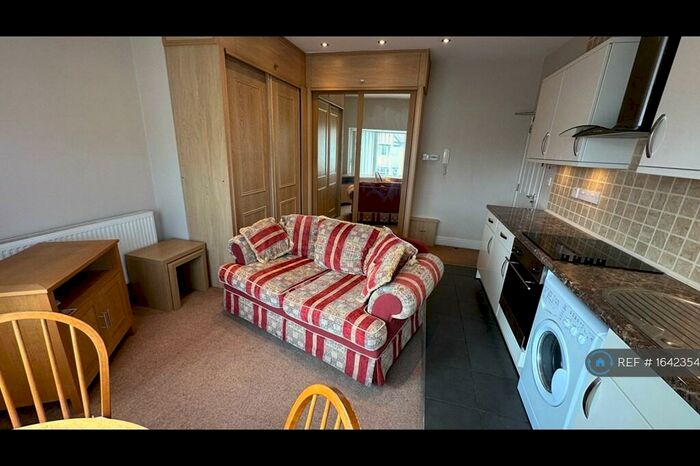 Studio To Rent In Carlin Gate, Blackpool, FY2