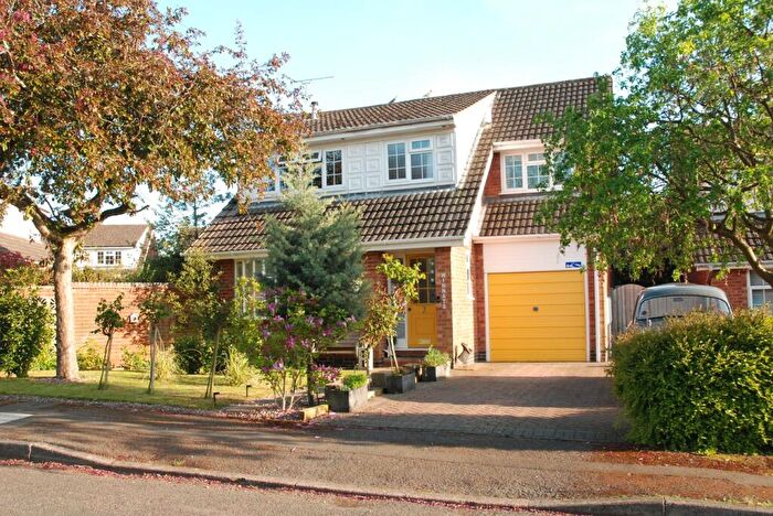 4 Bedroom Detached House For Sale In Shelley Drive, Lutterworth, LE17