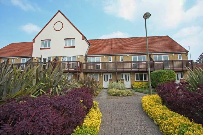 3 Bedroom Terraced House To Rent In Tintagel Way, Port Solent, PO6