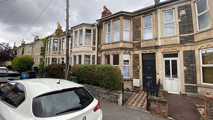 6 Bedroom House To Rent In Longmead Avenue, Bristol, BS7