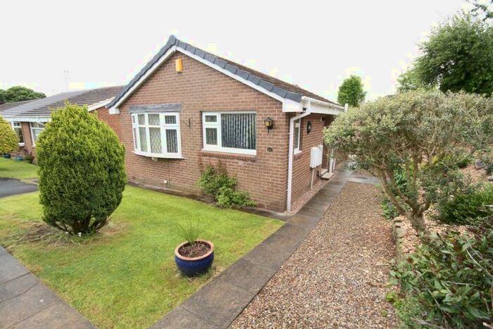 2 Bedroom Detached Bungalow To Rent In Santa Monica Grove, Bradford, BD10