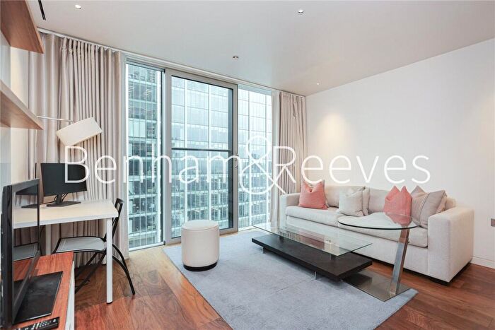 Apartment To Rent In Moor Lane, London, EC2Y