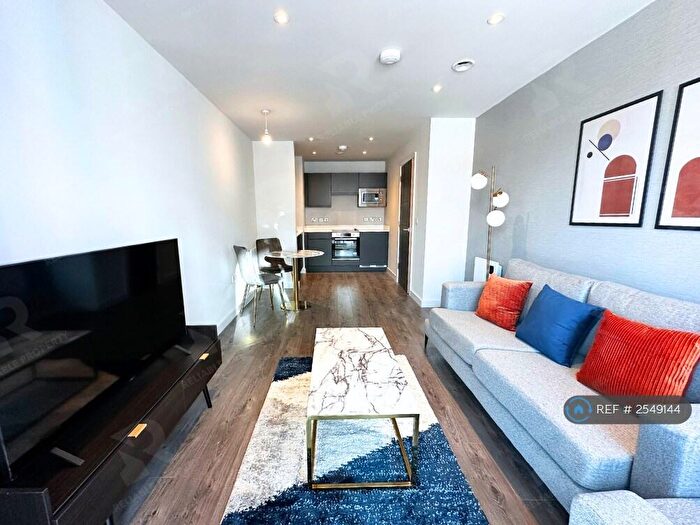 1 Bedroom Flat To Rent In Vendor House, Salford, M5