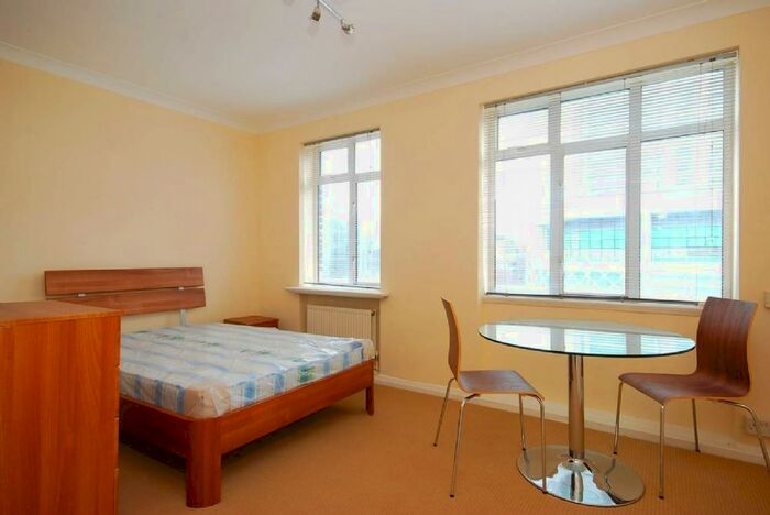 Studio To Rent In Euston Road, Warren St, London, NW1