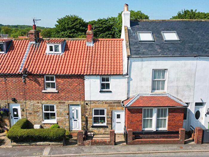 2 Bedroom Cottage For Sale In Ivy Dene, Hawsker, YO22