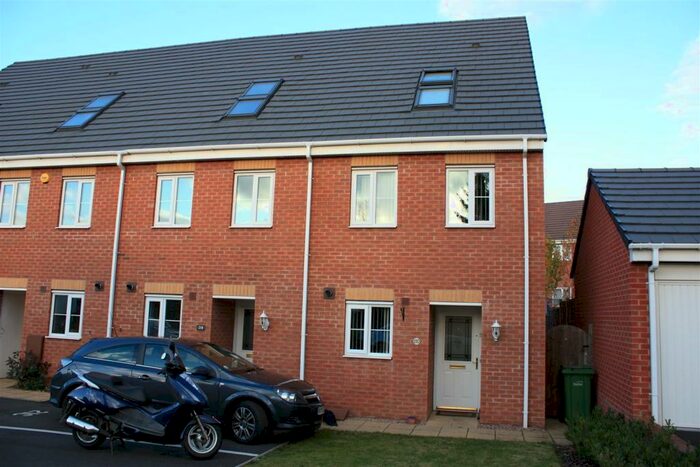 3 Bedroom Terraced House To Rent In Banners Lane, Halesowen, B63