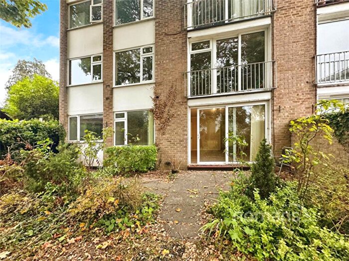 2 Bedroom Apartment For Sale In Dunwood Court, Boyn Valley Road, SL6