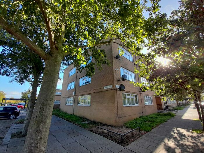 Apartment To Rent In North Ninth Street, Milton Keynes, MK9