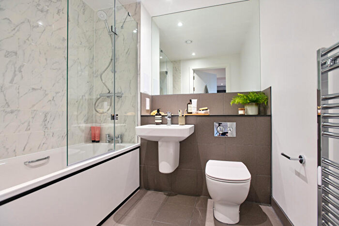 2 Bedroom Apartment To Rent In Apo The Holloway, Blucher Street, Birmingham, B1
