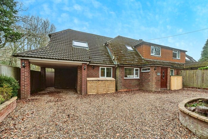 4 Bedroom Semi-Detached House For Sale In Chapel Lane, Padworth Common, Reading, RG7