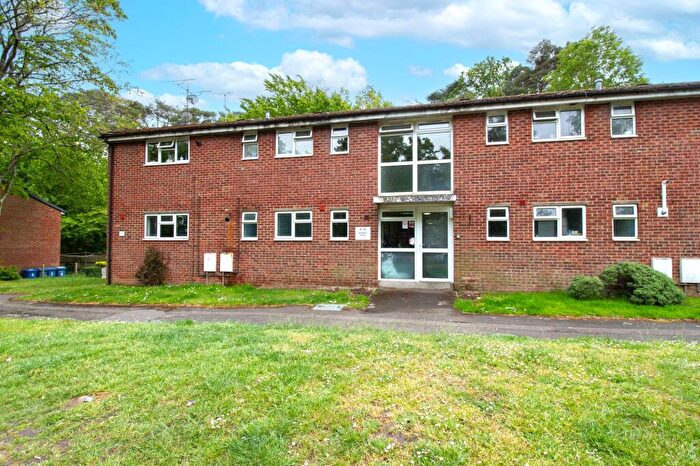 2 Bedroom Flat For Sale In Elvetham Place, Fleet, GU51