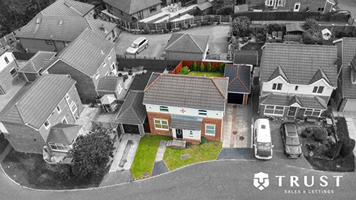 3 Bedroom Detached House For Sale In Mayfield Gardens, Ossett, WF5
