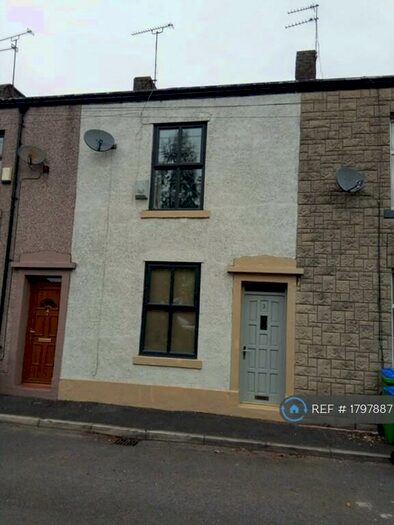 2 Bedroom Terraced House To Rent In Hollin Lane, Rochdale, OL11