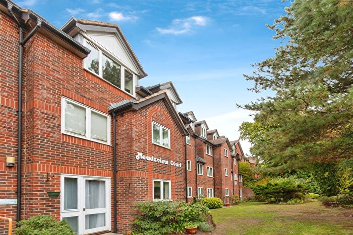1 Bedroom Flat To Rent In Meadsview Court, GU14