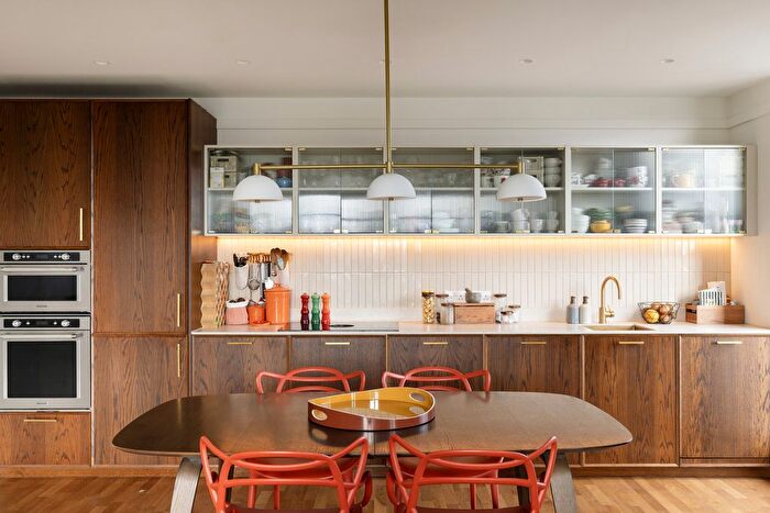 2 Bedroom Flat For Sale In Kentish Town Road, London, NW1