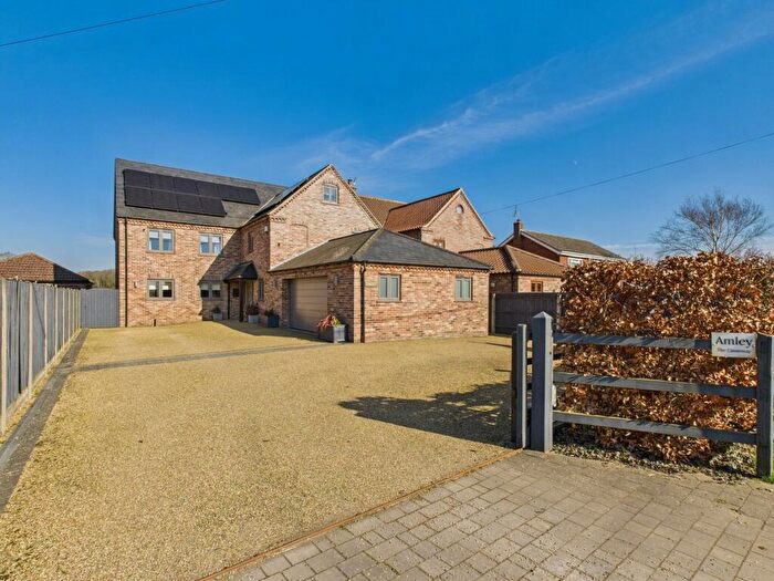 6 Bedroom Detached House For Sale In The Causeway, Stowbridge, PE34
