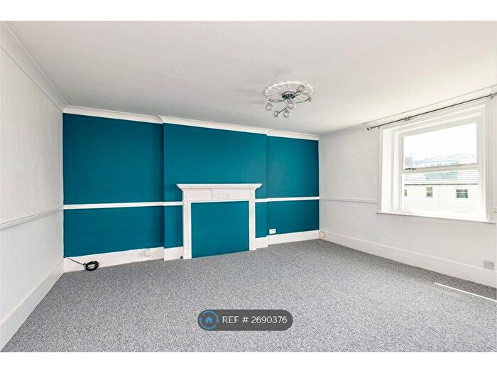 Studio To Rent In Sandringham Court, Broadstairs, CT10