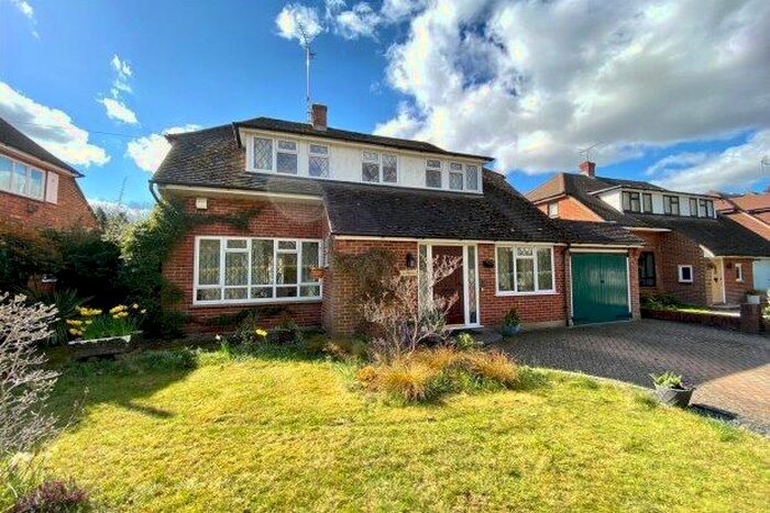 3 Bedroom Detached House To Rent In Coldharbour Road, Woking, GU22