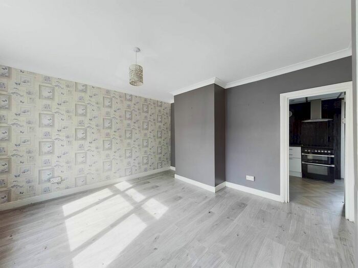 3 Bedroom Property To Rent In Anstridge Road, Eltham, London, SE9