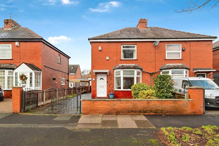 2 Bedroom Semi Detached House For Sale In St. Annes Road, Denton, Manchester, M34