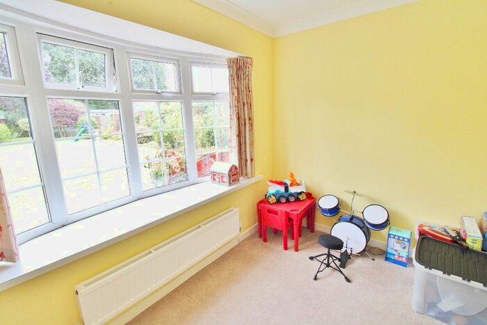 4 Bedroom Detached House For Sale In Croftlands Avenue, Stubbington, Fareham, PO14