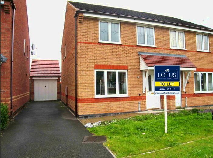 3 Bedroom Semi-Detached House To Rent In Thorntree Close, Glenfield, Leicester, LE3