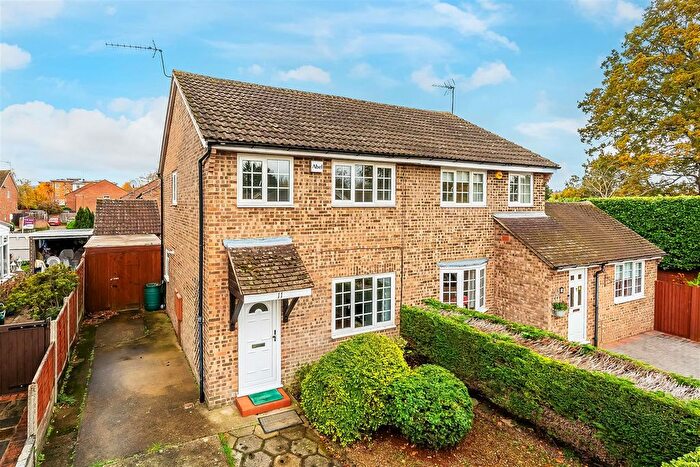 3 Bedroom Semi Detached House For Sale In Parr Close, Leatherhead, KT22