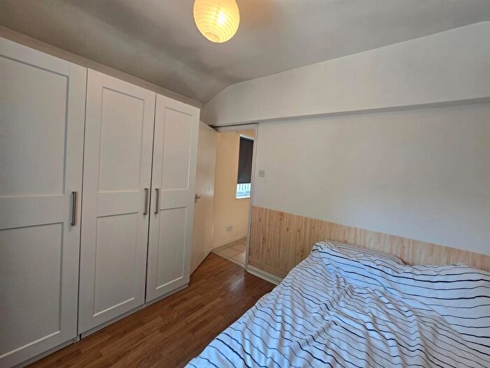 1 Bedroom Flat To Rent In Church Street, London, N9
