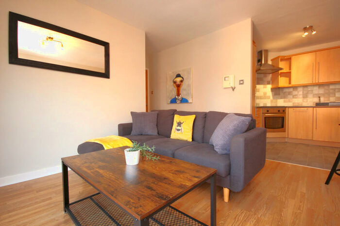 2 Bedroom Apartment To Rent In Velvet Court, Granby Row, Manchester, M1
