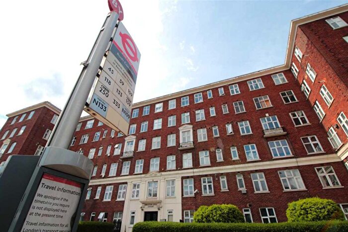 1 Bedroom Flat To Rent In Brixton Hill, Brixton, SW2